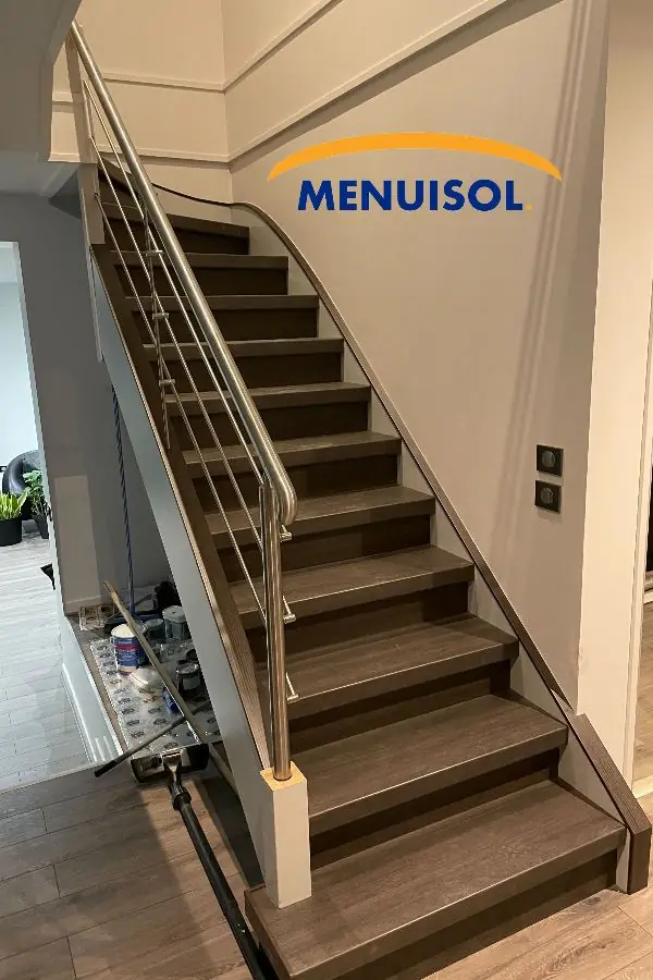 Décor wengé sur limon blanc