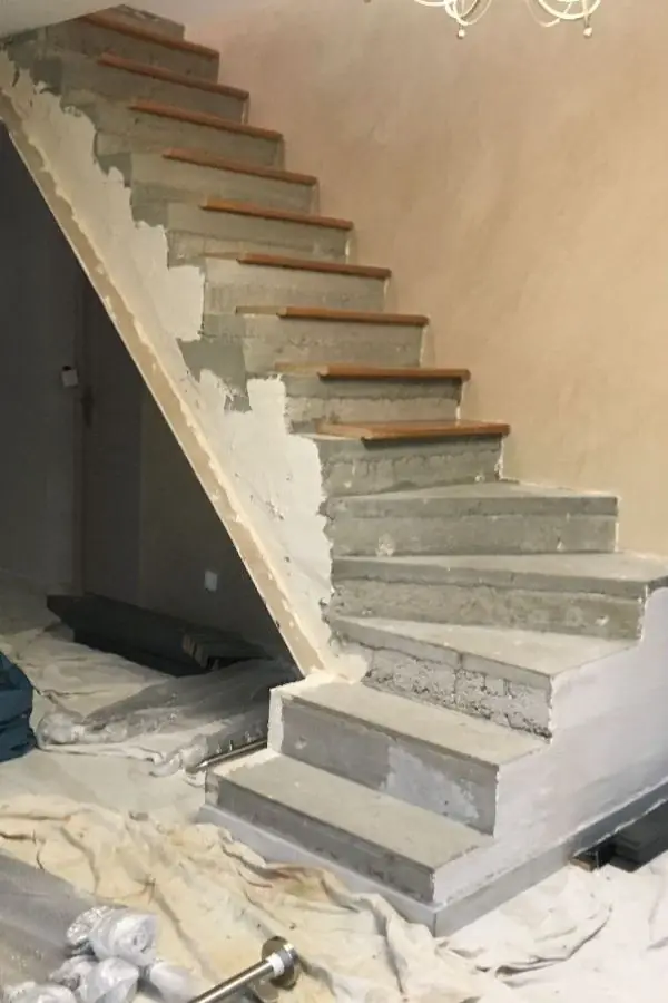 Escalier avant rénovation