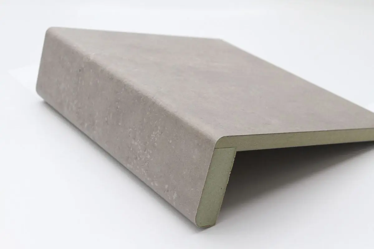 Décor de marche Béton ciré